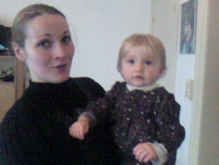 Ma soeur et ma niece alyssa tres jolie les filles !!